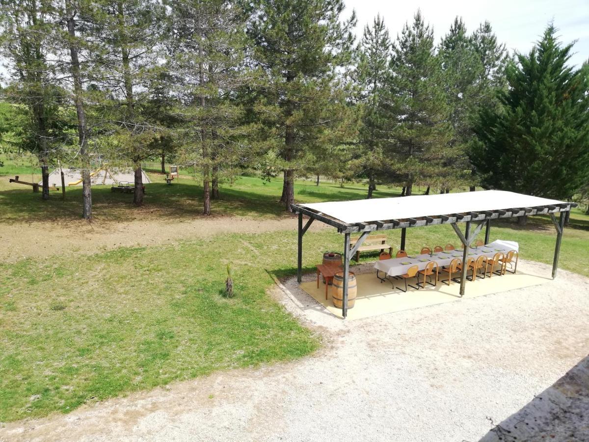 Les Chalets De Grazimis Condom Exterior foto